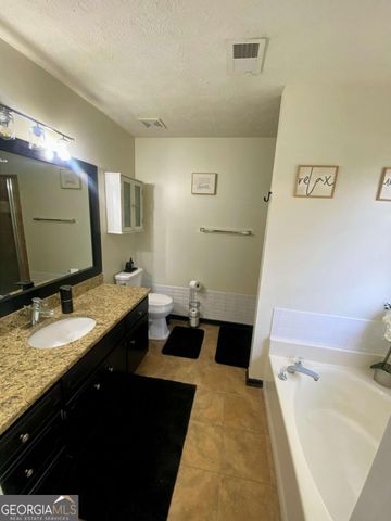 188 Waters Edge Drive, Locust Grove, GA 30248