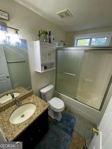 188 Waters Edge Drive, Locust Grove, GA 30248