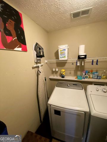 188 Waters Edge Drive, Locust Grove, GA 30248