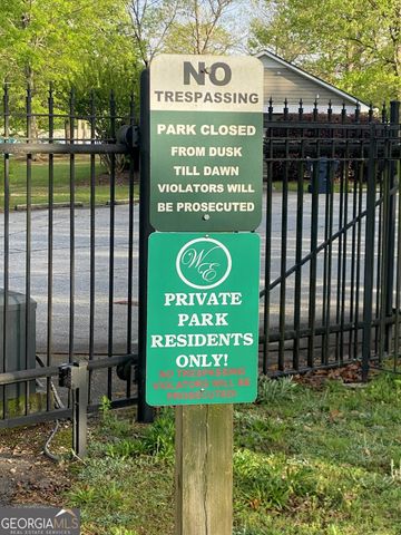 188 Waters Edge Drive, Locust Grove, GA 30248