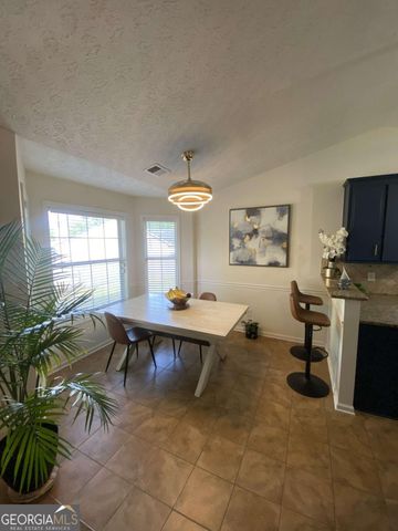 188 Waters Edge Drive, Locust Grove, GA 30248