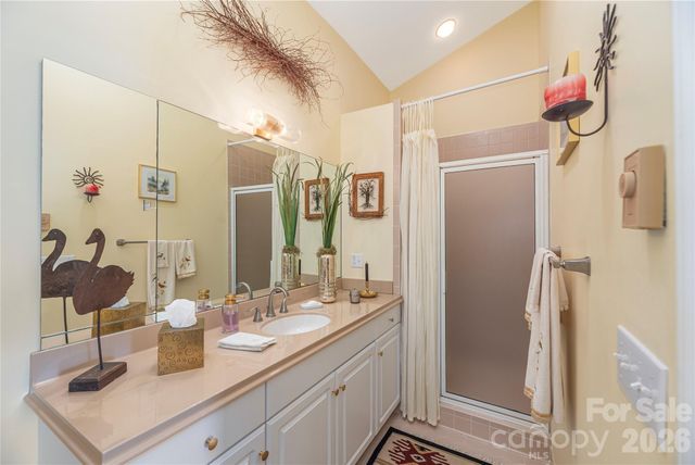 94 Oakcrest Lane, Waynesville, NC 28786