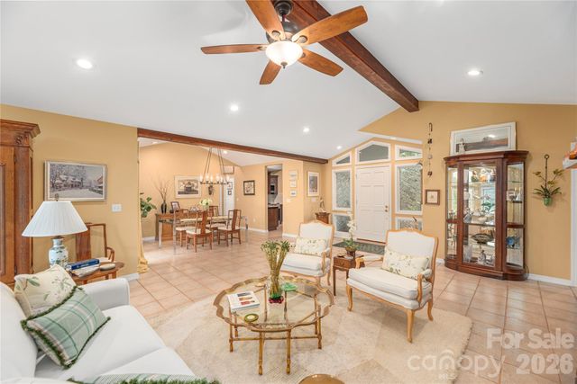 94 Oakcrest Lane, Waynesville, NC 28786