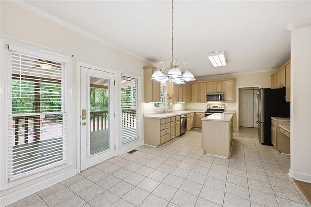7015 Oakcreek Trace, Cumming, GA 30041