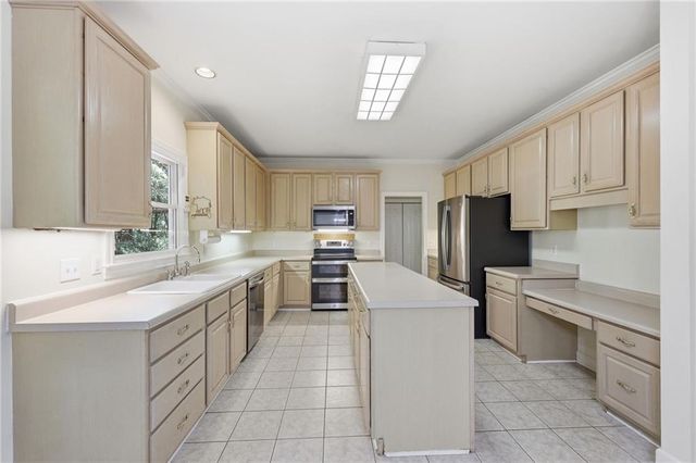 7015 Oakcreek Trace, Cumming, GA 30041