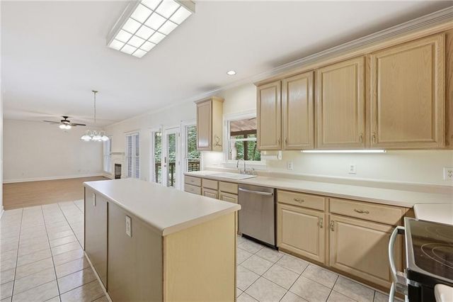 7015 Oakcreek Trace, Cumming, GA 30041