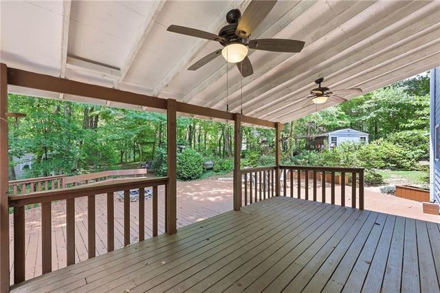 7015 Oakcreek Trace, Cumming, GA 30041