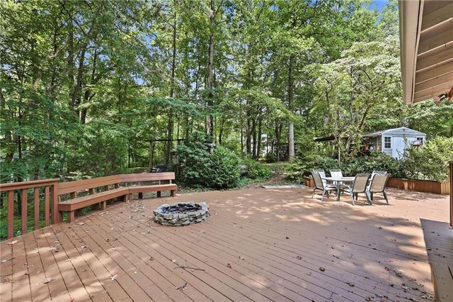 7015 Oakcreek Trace, Cumming, GA 30041