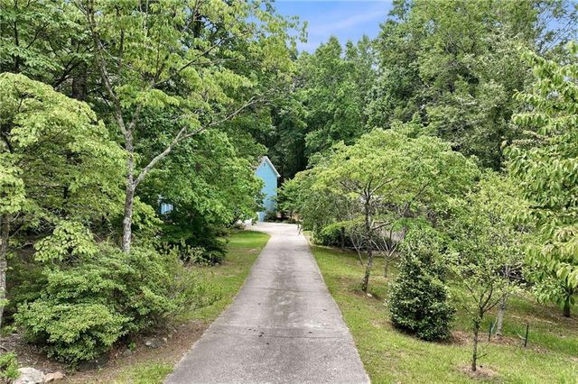 7015 Oakcreek Trace, Cumming, GA 30041