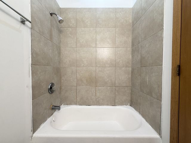 3100 W Polk Street 3, Chicago, IL 60612