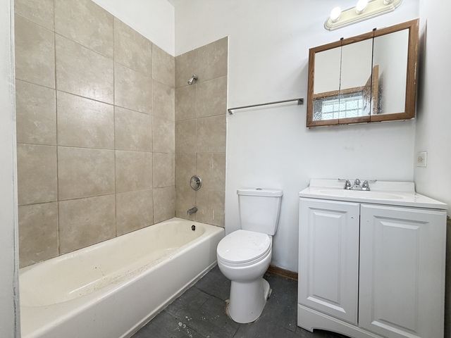 3100 W Polk Street 3, Chicago, IL 60612