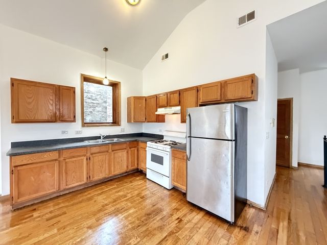 3100 W Polk Street 3, Chicago, IL 60612