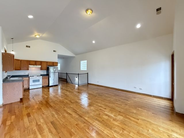 3100 W Polk Street 3, Chicago, IL 60612