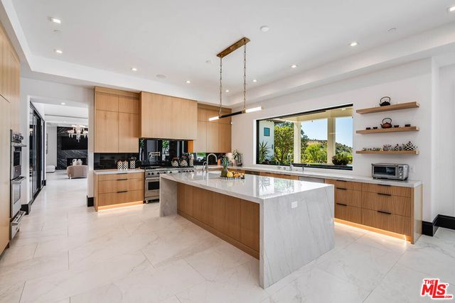 25201 Prado Del Misterio, Calabasas, CA 91302