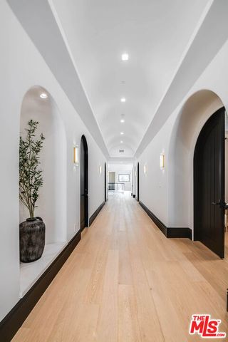 25201 Prado Del Misterio, Calabasas, CA 91302