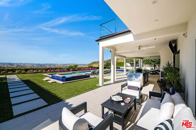 25201 Prado Del Misterio, Calabasas, CA 91302