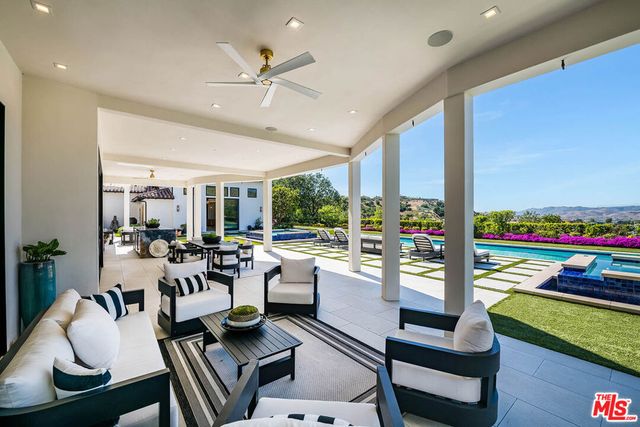 25201 Prado Del Misterio, Calabasas, CA 91302