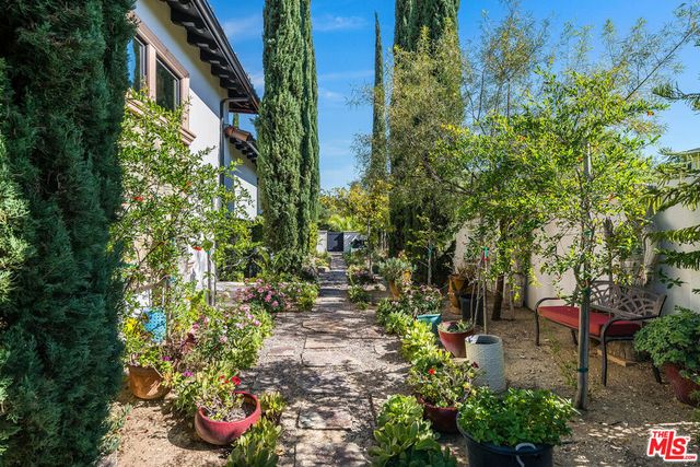 25201 Prado Del Misterio, Calabasas, CA 91302