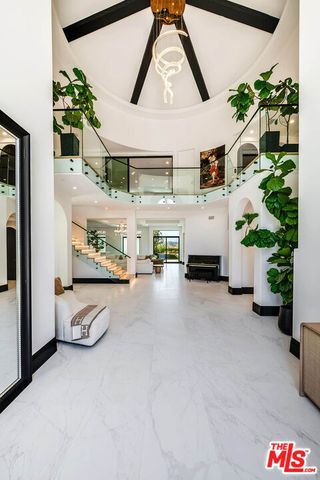 25201 Prado Del Misterio, Calabasas, CA 91302