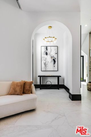 25201 Prado Del Misterio, Calabasas, CA 91302