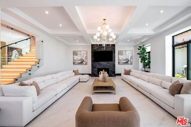 25201 Prado Del Misterio, Calabasas, CA 91302