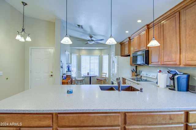 10109 E OBISPO Avenue, Mesa, AZ 85212
