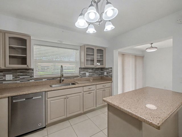 4500 Ficus Tree Road, Boynton Beach, FL 33436