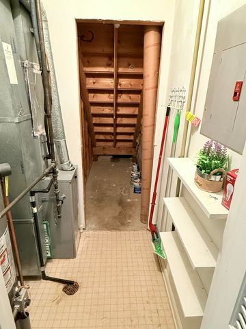 2317 Broadway AVE, Roanoke, VA 24014