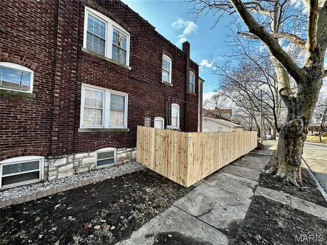 5901 S Kingshighway Boulevard, St Louis, MO 63109