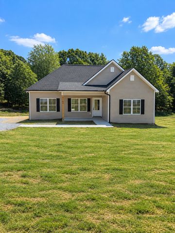 1264 Old County House Rd, Charlotte, TN 37036