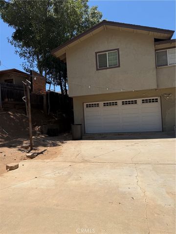 1340 E Fallbrook Street, Fallbrook, CA 92028