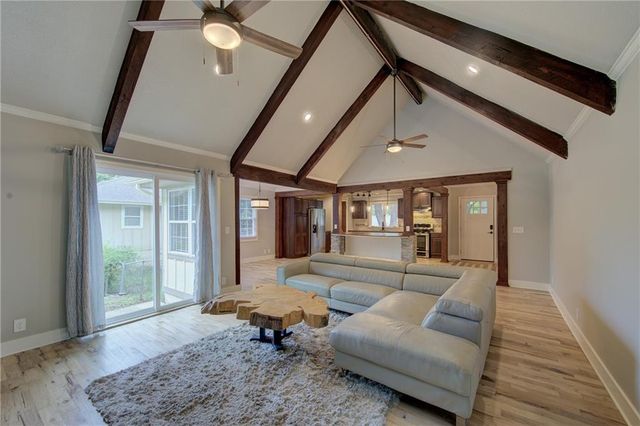 9927 N Harrison Drive, Kansas City, MO 64155