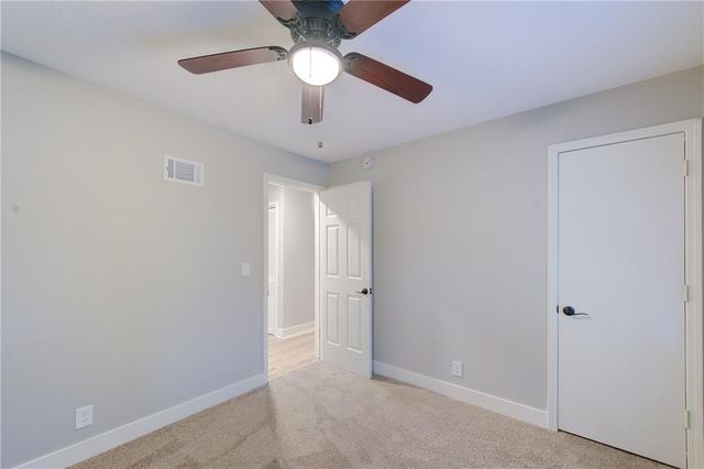 9927 N Harrison Drive, Kansas City, MO 64155