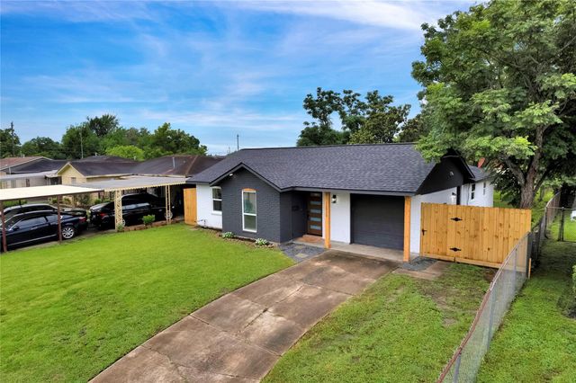 12930 Segrest Drive, Houston, TX 77047