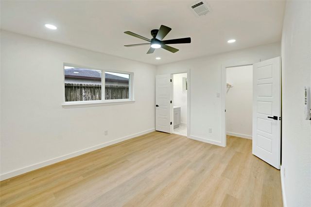 12930 Segrest Drive, Houston, TX 77047