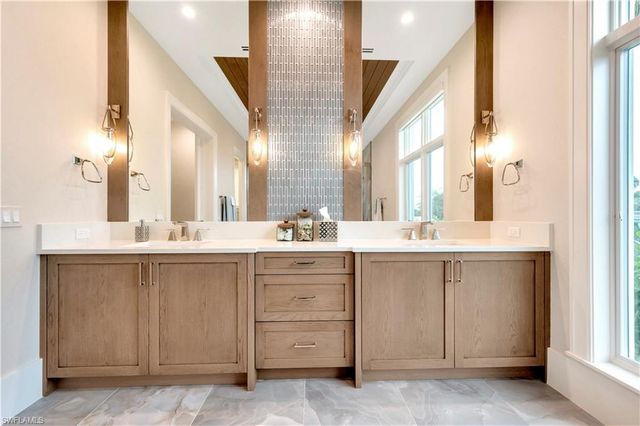 330 Broad AVE N, Naples, FL 34102