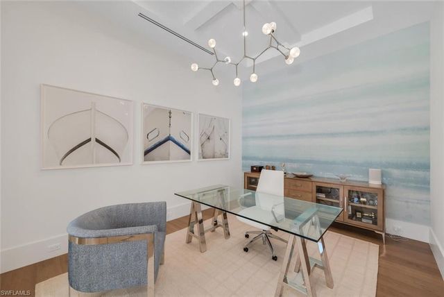 330 Broad AVE N, Naples, FL 34102