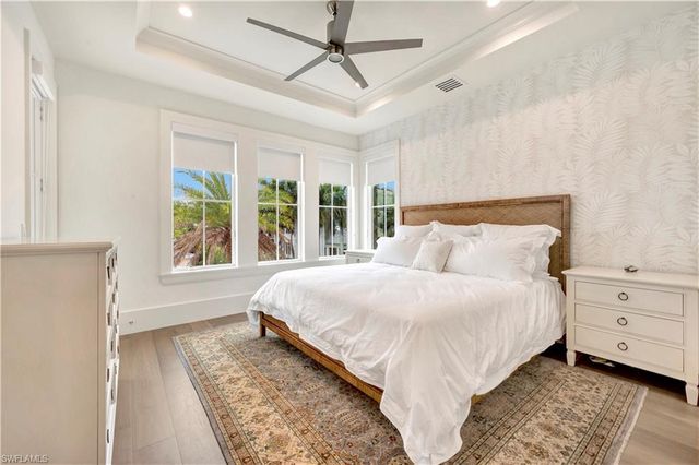 330 Broad AVE N, Naples, FL 34102