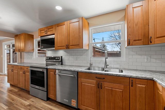 2466 PECAN STREET, Green Bay, WI 54311