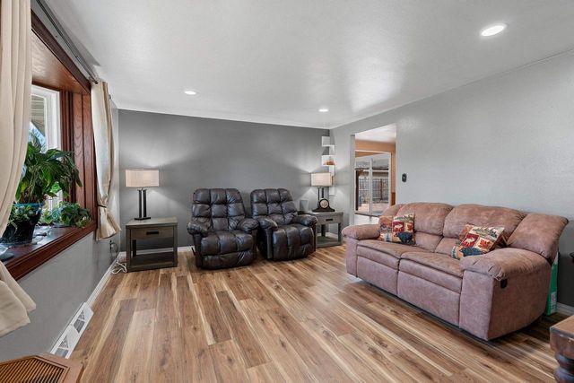 2466 PECAN STREET, Green Bay, WI 54311