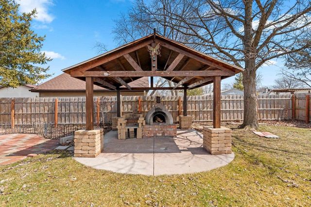 2466 PECAN STREET, Green Bay, WI 54311
