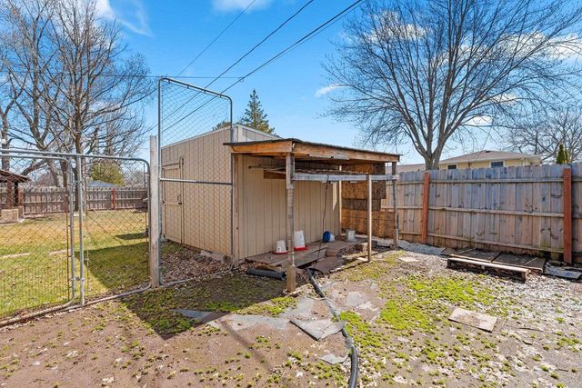 2466 PECAN STREET, Green Bay, WI 54311