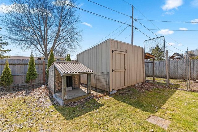 2466 PECAN STREET, Green Bay, WI 54311
