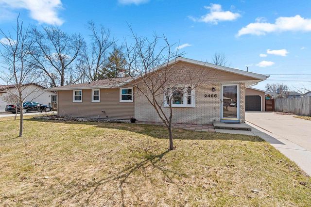2466 PECAN STREET, Green Bay, WI 54311