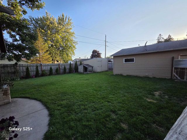 2466 PECAN STREET, Green Bay, WI 54311