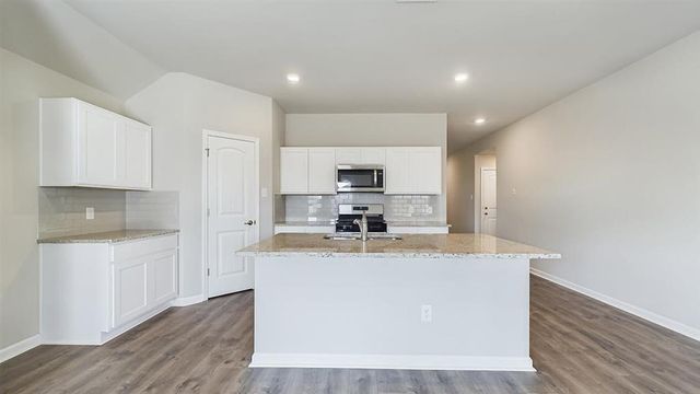 8103 Caden Lane, Iowa, LA 70647