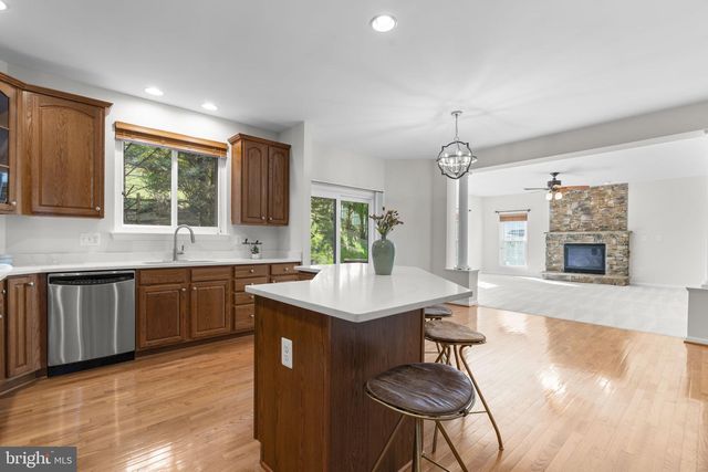 8022 HIGH CASTLE RD, Ellicott City, MD 21043