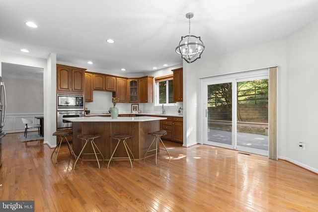 8022 HIGH CASTLE RD, Ellicott City, MD 21043