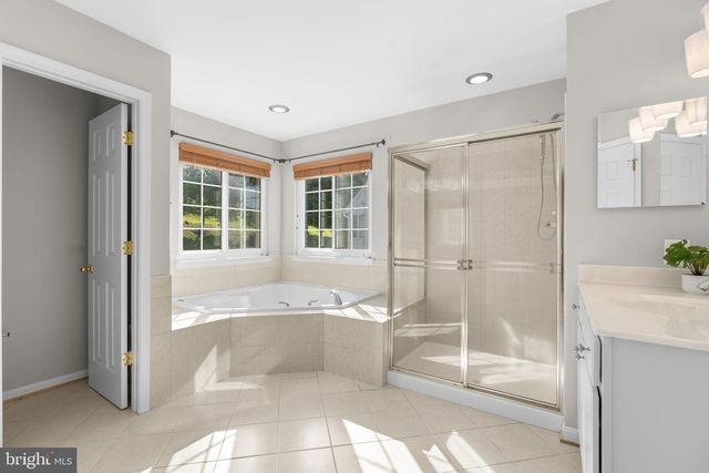 8022 HIGH CASTLE RD, Ellicott City, MD 21043