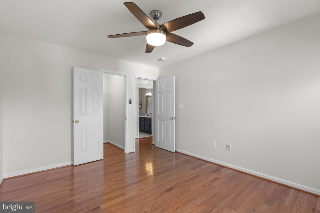 Image 46 of property listing at 8022 HIGH CASTLE RD, Ellicott City, MD 21043